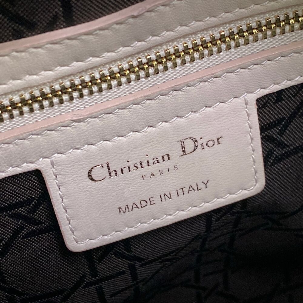 Christian Dior DIOR/ChristianDior Lady Dior Medium Bag Handbag - Picture 12 of 16